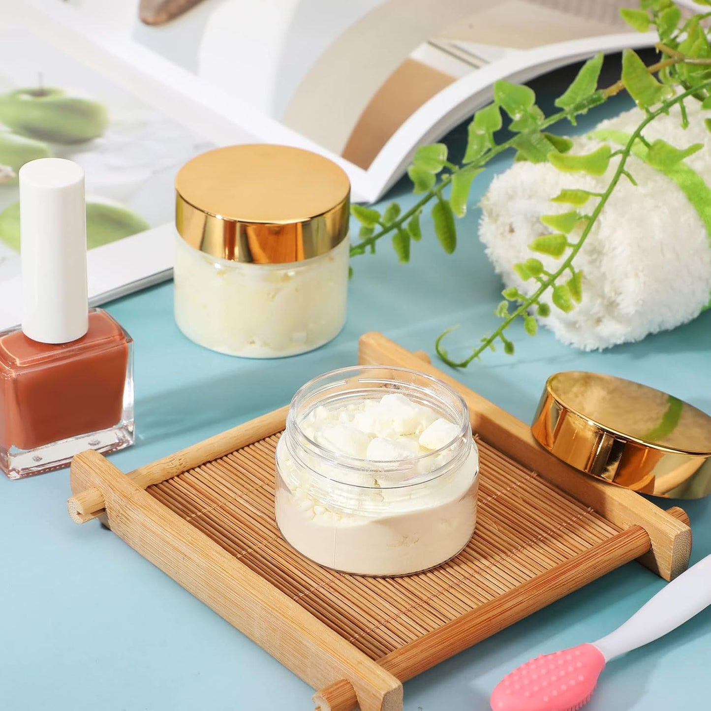 SATINIOR 100 Pcs Plastic Jars with Lids Small Containers Lids Wide Mouth Small Plastic Containers for Lotion Cream Rhinestones Body Butters Travel Storage(1 oz,Gold)